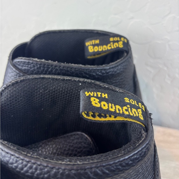 Dr Martens DEVON HEART PLATFORM Boots Rare Find Leather 8 - Picture 6 of 12